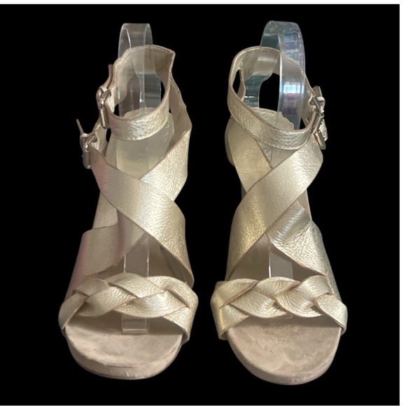 Nine West Women’s Gold Criss-Cross Sandals Size 10 - Picture 3 of 8